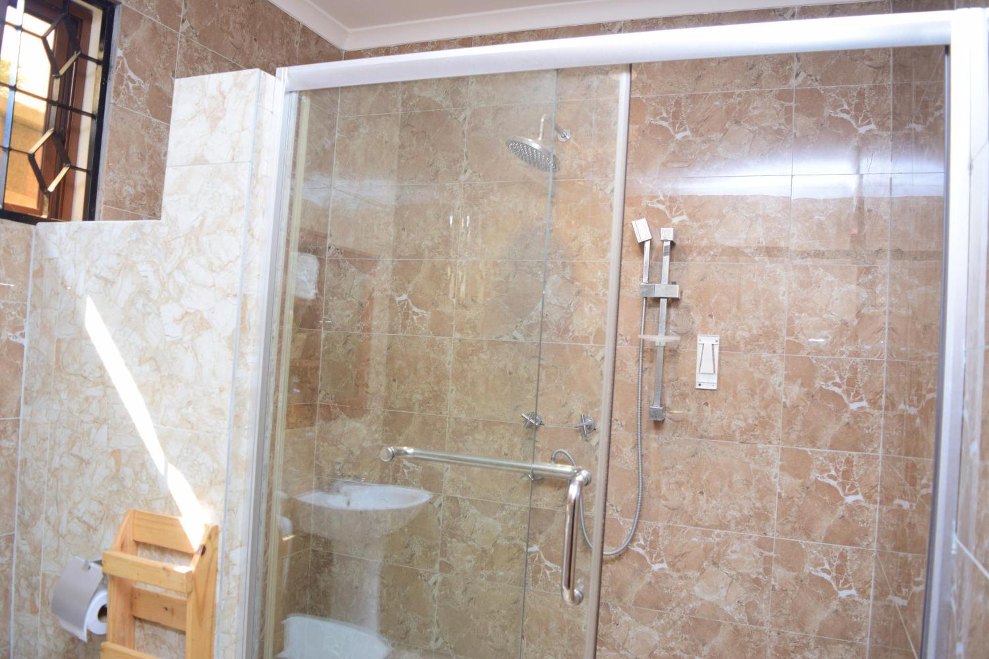Hostel K27 Premier Backpackers Dar es Salaam Exteriér fotografie