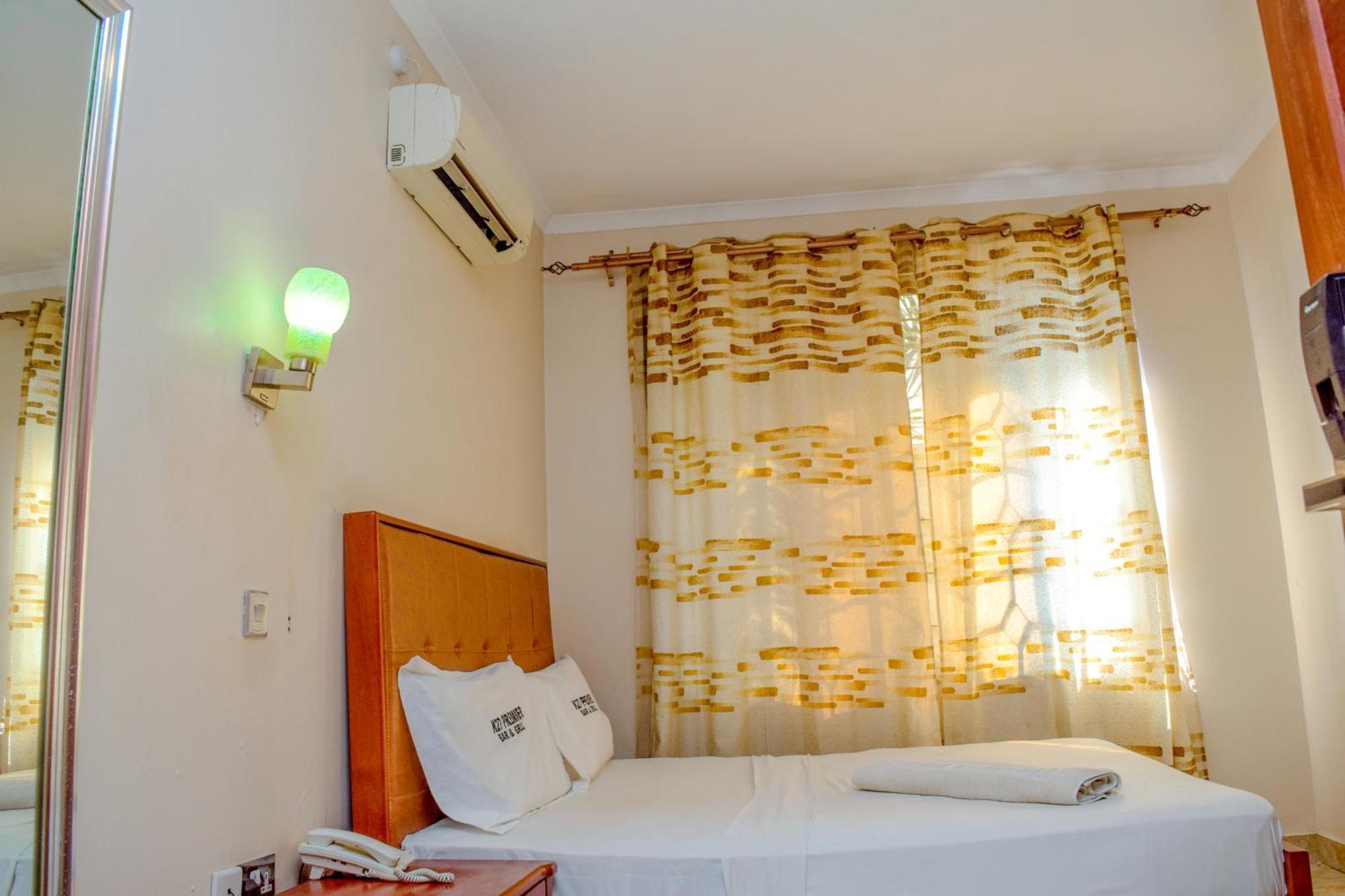 Hostel K27 Premier Backpackers Dar es Salaam Exteriér fotografie